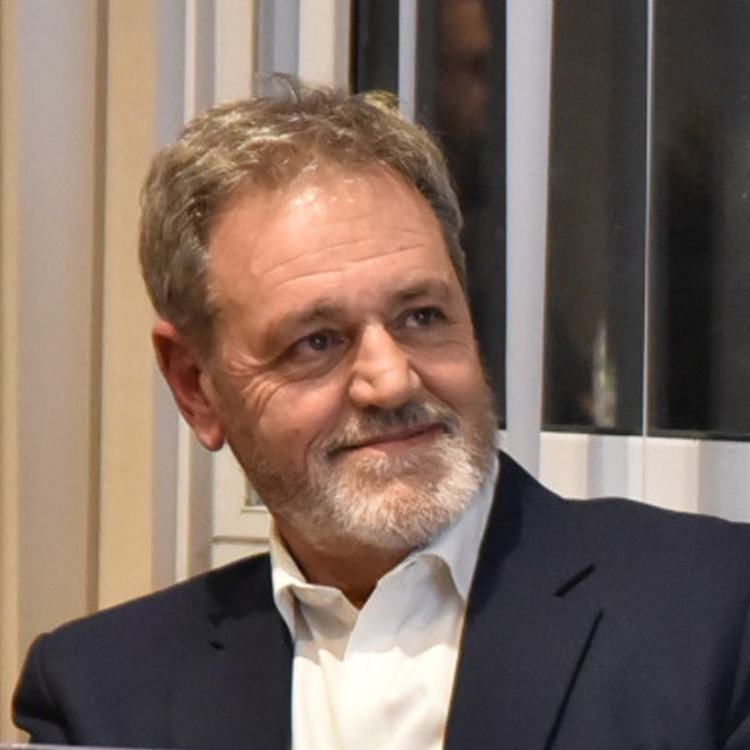 Presidente ing. Walter Mastropietro